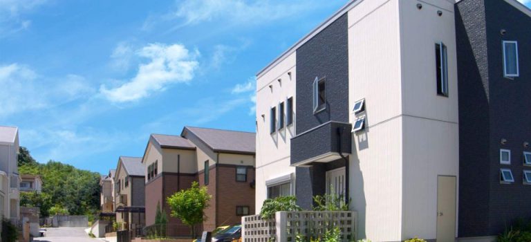 シャッター修理費用を賢く見極め安心と長寿命を手に入れるための基礎知識 シャッター修理費用を賢く見極め安心と長寿命を手に入れるための基礎知識